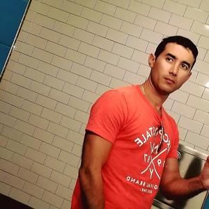 Meet your Posher, Alvaro